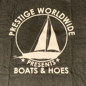 Crazy Dog T-Shirts - Men’s Gray 'Boats & Hoes' Graphic Tee (4X)
